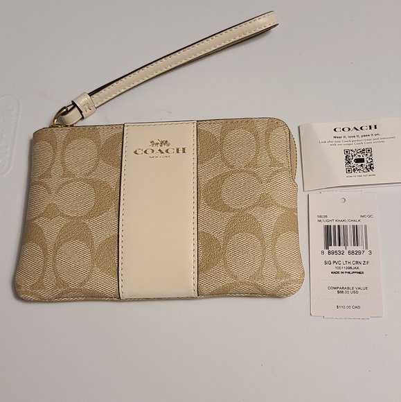 Coach Wristlet Corner Zip  In Signature Canvas - Picture 5 of 10